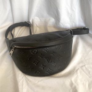 Louis Vuitton Bumbag💌